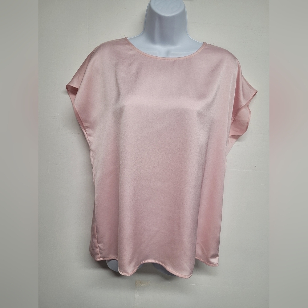 Halogen M Pink Shimmering Top Like New Condition
